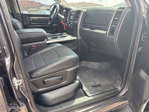 Used 2018 RAM 2500 Big Horn w/ Sport Appearance Group AWD/4WD image 30