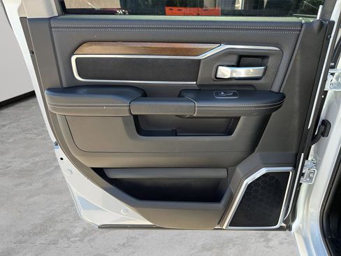 Used 2024 RAM 3500 Laramie image 15