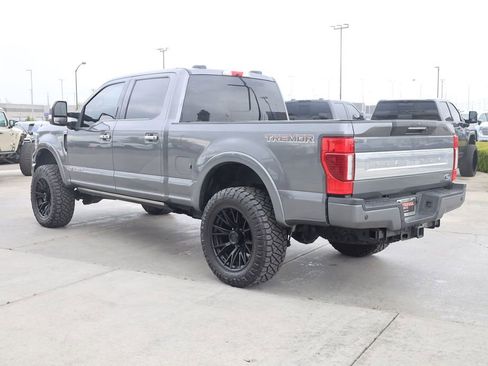 Used 2022 Ford F350 Platinum w/ Tremor Off-Road Package AWD/4WD image 4