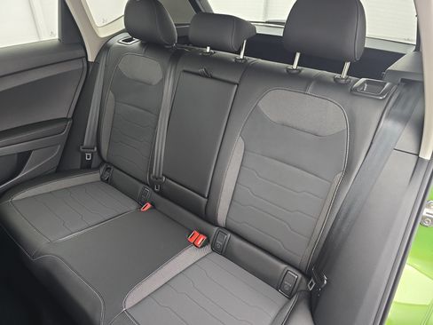 New 2026 Volkswagen Taos SE AWD/4WD image 13