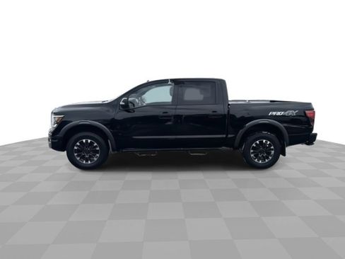 Used 2021 Nissan Titan PRO-4X w/ Pro-4x Convenience Package image 5