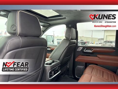 Used 2024 GMC Sierra 3500 Denali Ultimate image 39