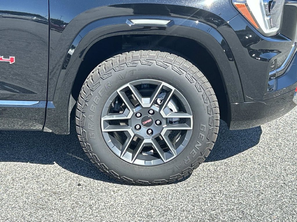 Used 2026 GMC Terrain AT4 w/ Technology Package II AWD/4WD image 10