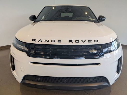 Used 2025 Land Rover Range Rover Evoque S image 2