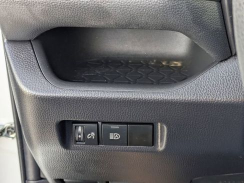 Used 2023 Toyota RAV4 LE image 22