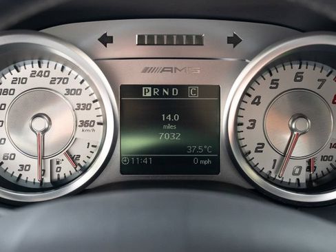 Used 2011 Mercedes-Benz SLS AMG Coupe image 18