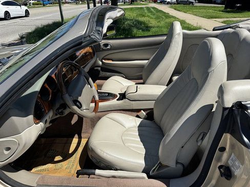 Used 2000 Jaguar XK8 BASE image 10