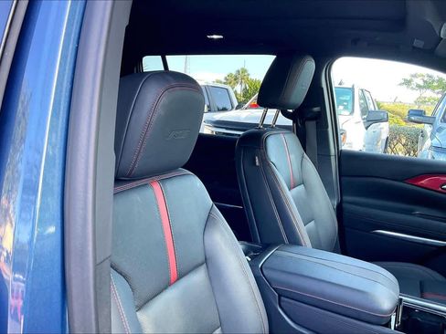 Certified 2024 Chevrolet Traverse RS w/ LPO, Floor Liner Package image 7