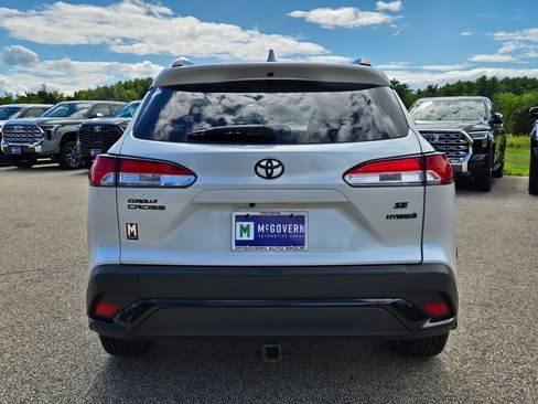 Used 2023 Toyota Corolla Cross AWD Hybrid image 4