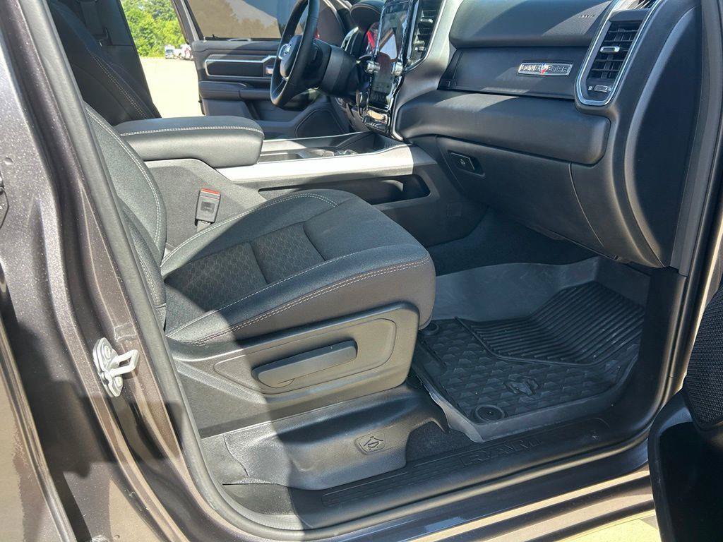 Used 2026 RAM 1500 Lone Star AWD/4WD image 3
