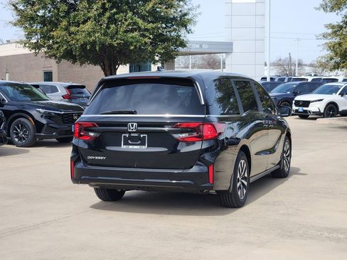New 2026 Honda Odyssey EX-L image 3