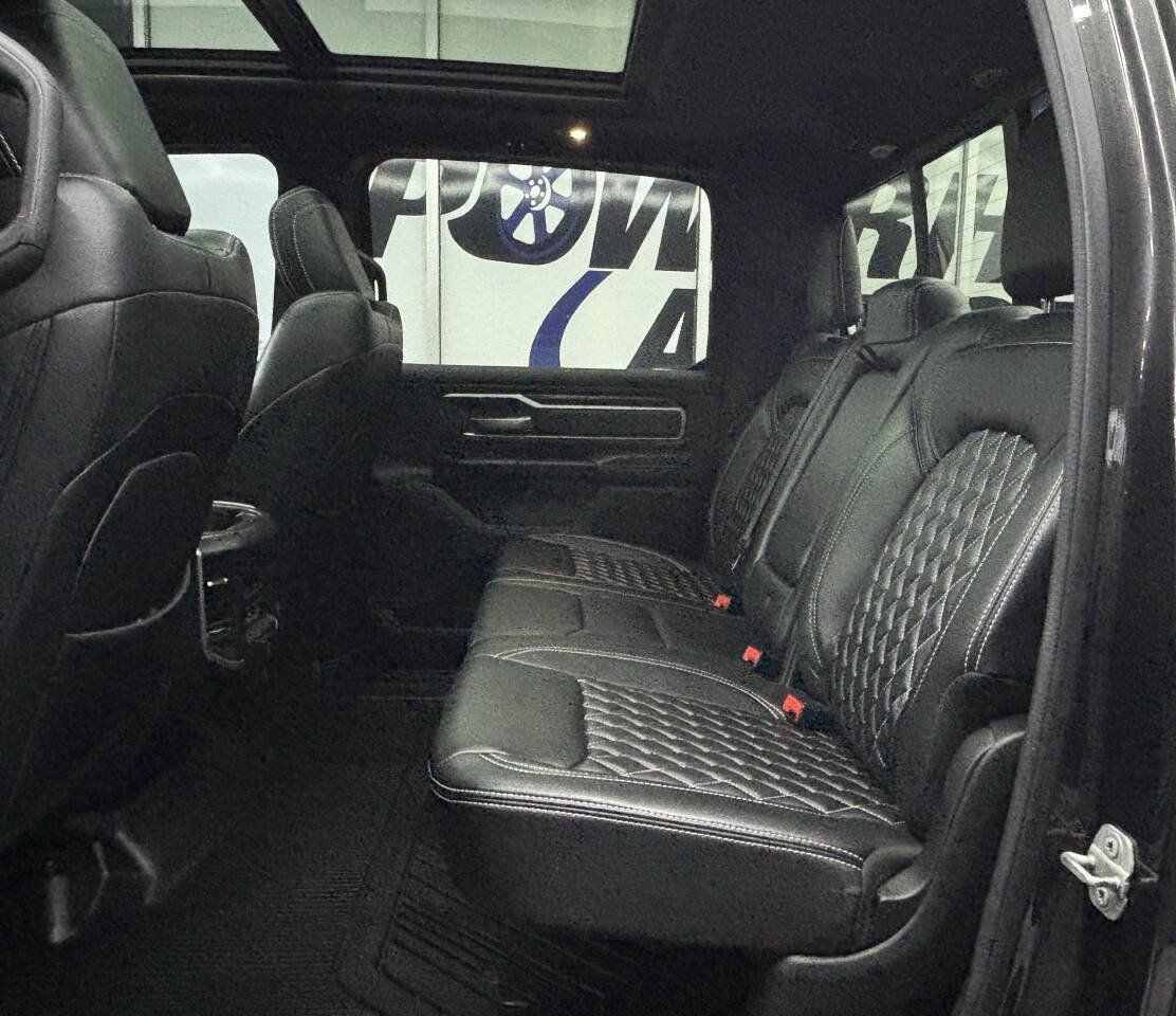 Used 2022 RAM 1500 Big Horn AWD/4WD image 32