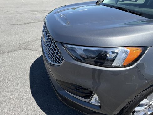 Certified 2023 Ford Edge SEL w/ Convenience Package AWD/4WD image 10