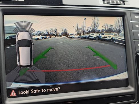 Used 2016 Volkswagen Golf R 4-Door image 26