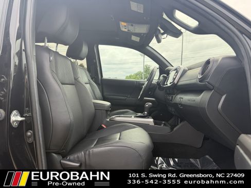 Used 2023 Toyota Tacoma Limited w/ Nightshade Package AWD/4WD image 21