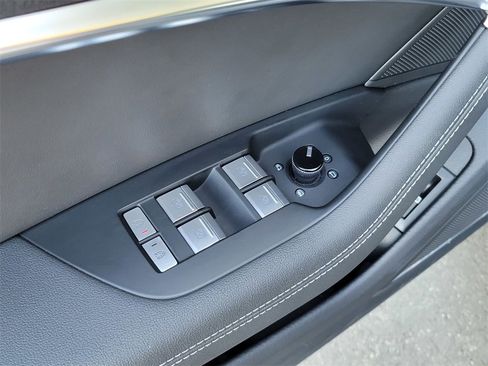 Used 2024 Audi A6 Premium Plus image 16