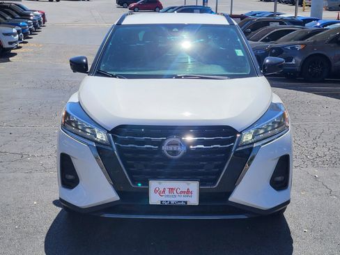 Used 2023 Nissan Kicks SR w/ SR Premium Package image 9