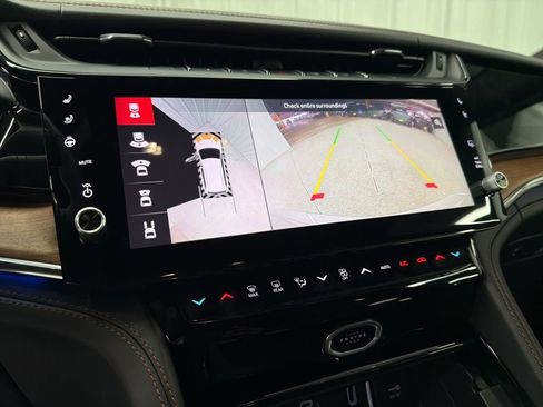 New 2026 Jeep Grand Cherokee Summit AWD/4WD image 17