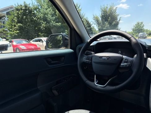 New 2026 Ford Maverick XLT w/ XLT Luxury Package AWD/4WD image 17