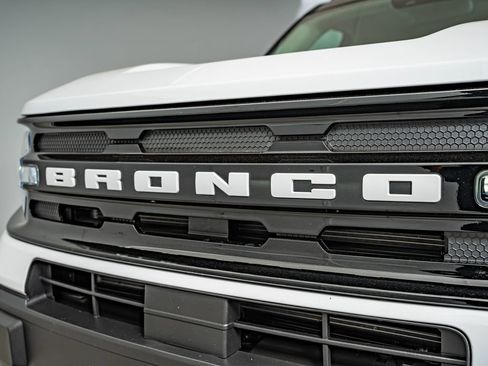 Used 2023 Ford Bronco Sport Outer Banks w/ Tech Package AWD/4WD image 12