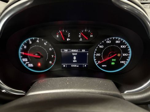 Used 2019 Chevrolet Malibu LT w/ Leather Package FWD image 12