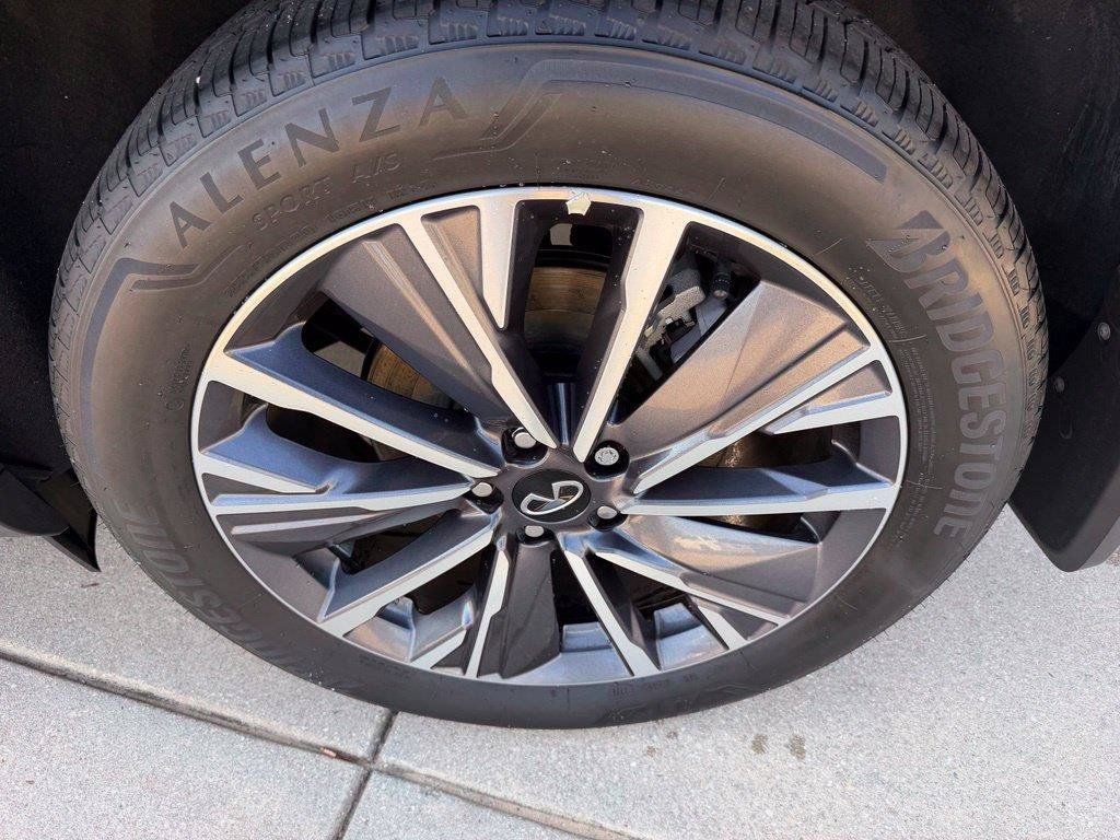 Used 2026 INFINITI QX60 Luxe w/ Cargo Package FWD image 26