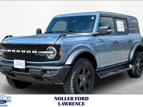 Certified 2025 Ford Bronco Outer Banks AWD/4WD image 1