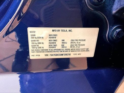 Used 2022 Tesla Model Y Long Range AWD/4WD image 25