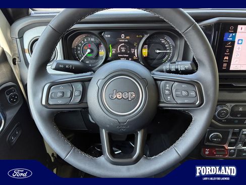 Used 2025 Jeep Wrangler Unlimited Sport S 4xe AWD/4WD image 9