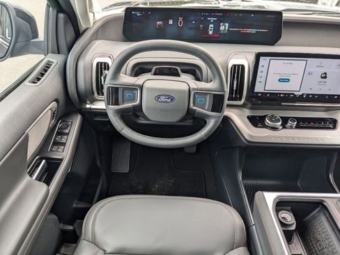 New 2025 Ford Expedition Max Active image 20