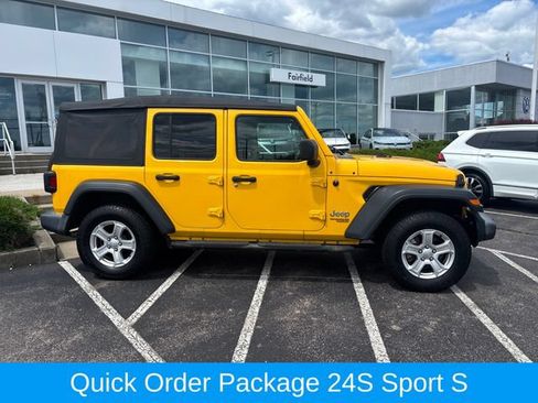 Used 2019 Jeep Wrangler Unlimited Sport S AWD/4WD image 2