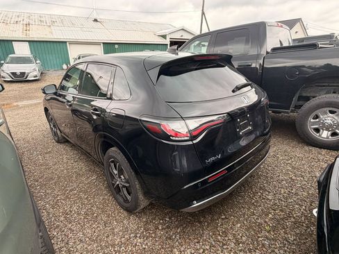 Used 2025 Honda HR-V EX-L image 2