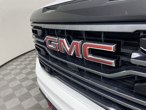 Used 2025 GMC Sierra 1500 AT4 w/ Technology Package image 30