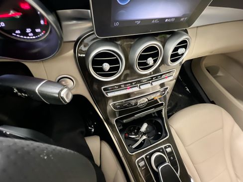 Used 2015 Mercedes-Benz C 300 4MATIC Sedan image 25