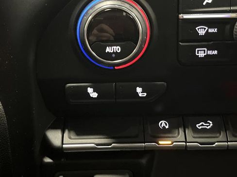 Used 2019 Chevrolet Silverado 1500 LT w/ All-Star Edition image 7