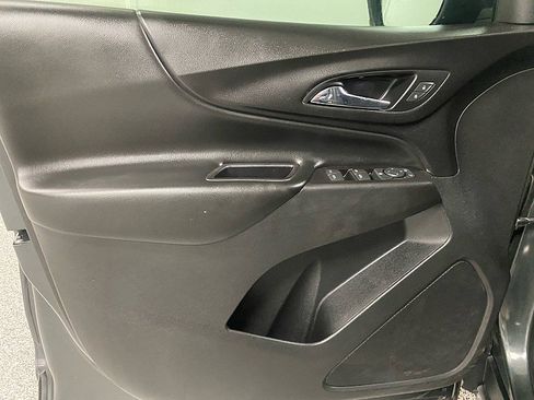 Used 2019 Chevrolet Equinox LT image 11