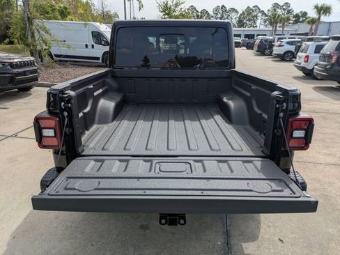 New 2026 Jeep Gladiator Rubicon AWD/4WD image 13
