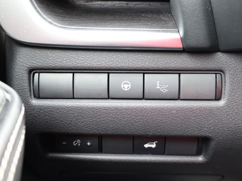 Used 2021 Nissan Rogue Platinum AWD/4WD image 23