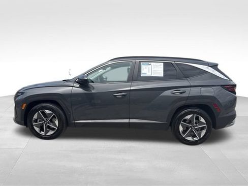 Used 2025 Hyundai Tucson SEL FWD image 4