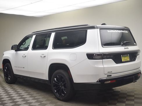 New 2026 Jeep Grand Wagoneer L Summit AWD/4WD image 13
