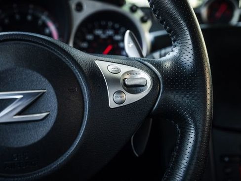 Used 2009 Nissan 370Z Touring w/ Sport Pkg image 61