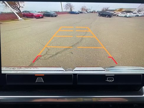 Used 2023 GMC Sierra 1500 Elevation image 12