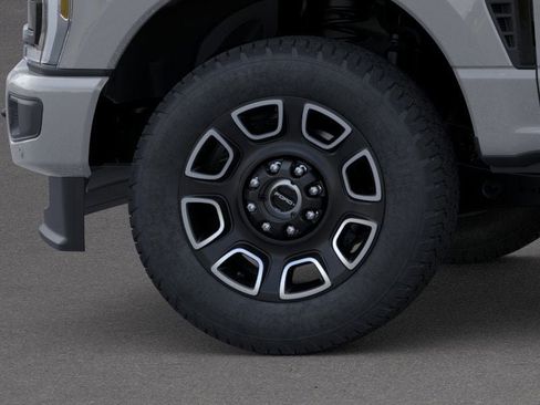 New 2026 Ford F350 Platinum w/ FX4 Off-Road Package image 19