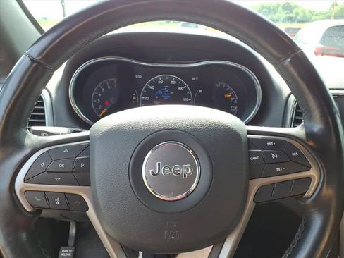 Used 2021 Jeep Grand Cherokee Freedom Edition AWD/4WD image 19