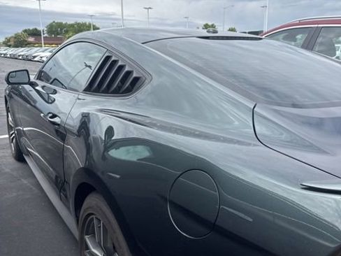 Used 2015 Ford Mustang Premium RWD image 3