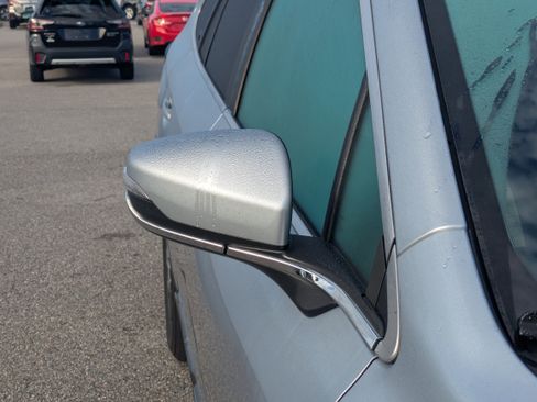 Used 2020 Subaru Outback Premium image 12