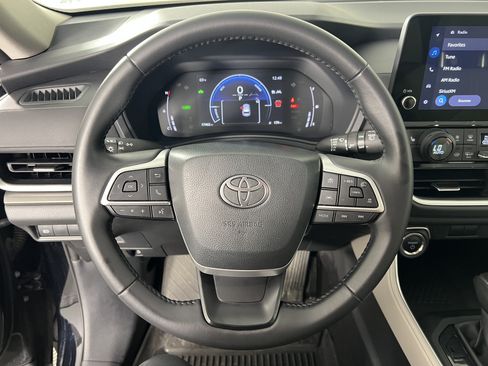 Used 2025 Toyota Grand Highlander AWD Hybrid image 27