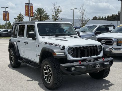 Used 2024 Jeep Wrangler Unlimited Rubicon w/ Capability Package AWD/4WD image 4