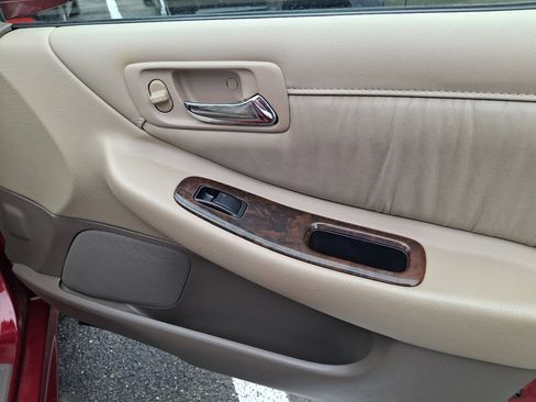 Used 2001 Honda Accord EX image 8