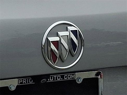 Used 2023 Buick Envision Essence image 31